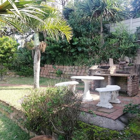 Dolphin Point B&B Durban Exteriör bild